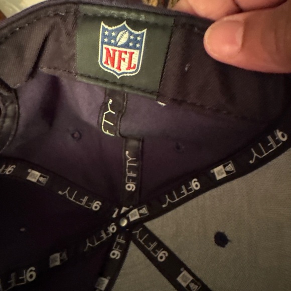 New Era Black and Navy Interior Tag Baseball Cap - Picture 4 of 6